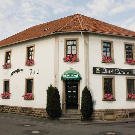 Pension Landgasthof - Iva Хаслох Экстерьер фото