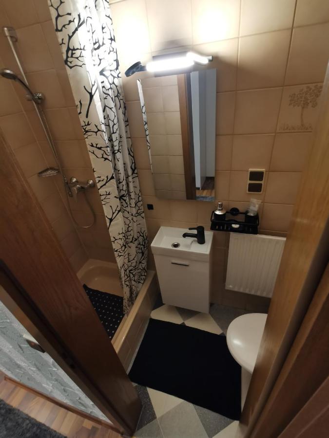 Pension Landgasthof - Iva Хаслох Экстерьер фото